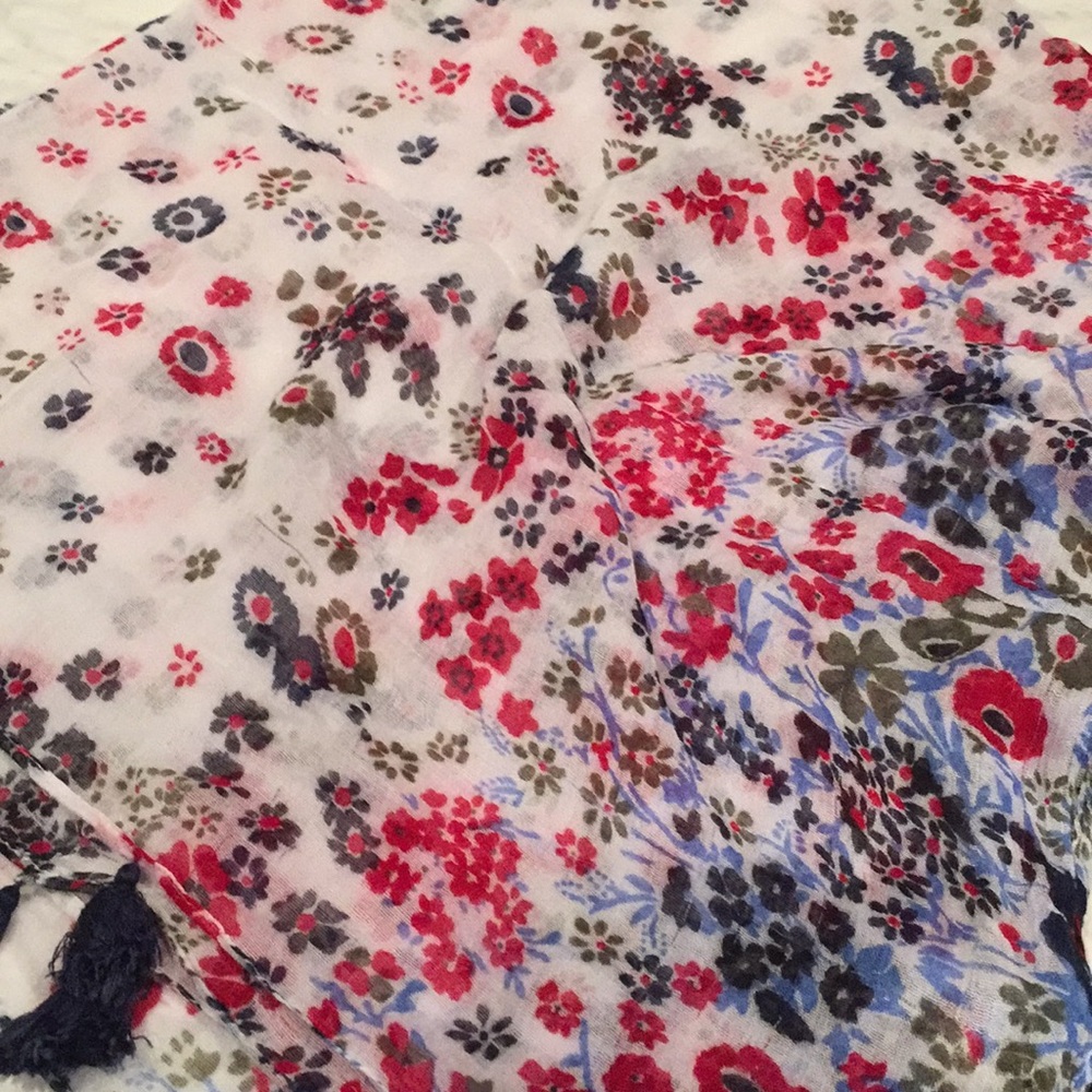 Scarf - Picture 2 of 2
